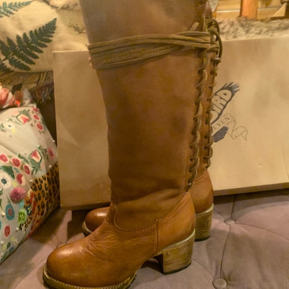 AMAZING EPIC NEW FREEBIRD COGNAC ICELAND W/SHEARLING - Picture 13 of 14